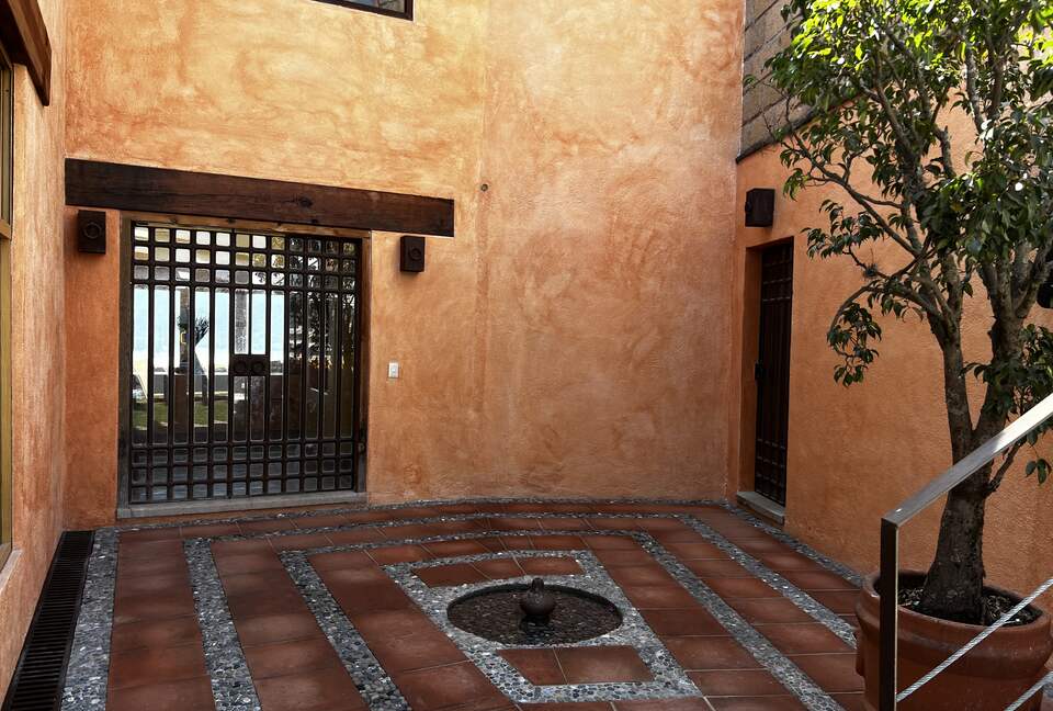 La Peña Rock House - Valle de Bravo, Mexico