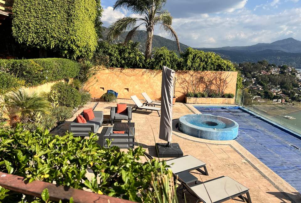 La Peña Rock House - Valle de Bravo, Mexico