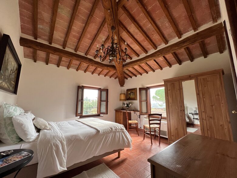 Villa San Lorenzo Umbrian Estate - Castiglione Del Lago, Italy