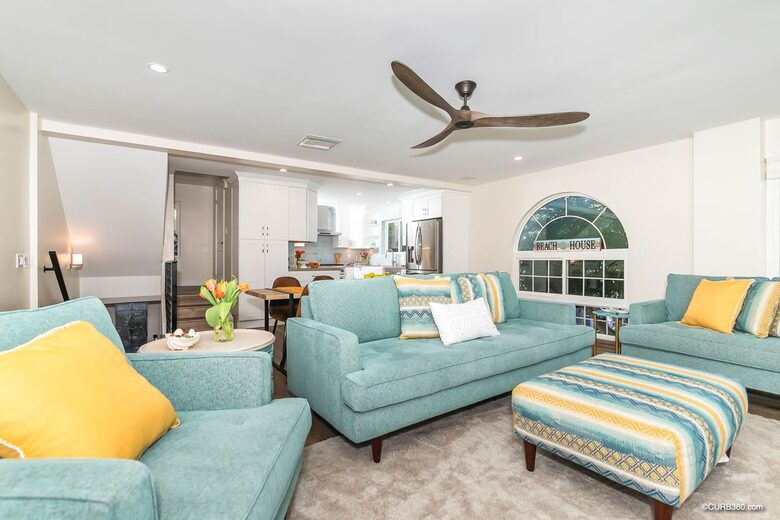 Mission Beach Townhome with Bay Views - San Diego, California