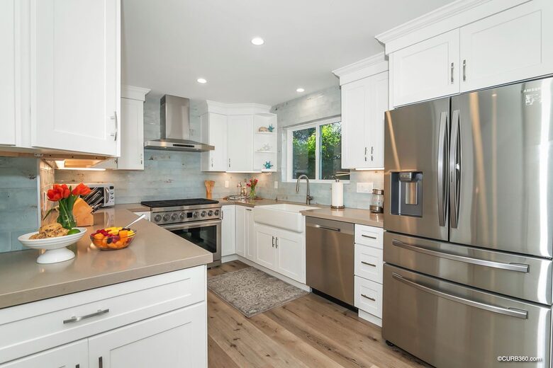 Mission Beach Townhome with Bay Views - San Diego, California