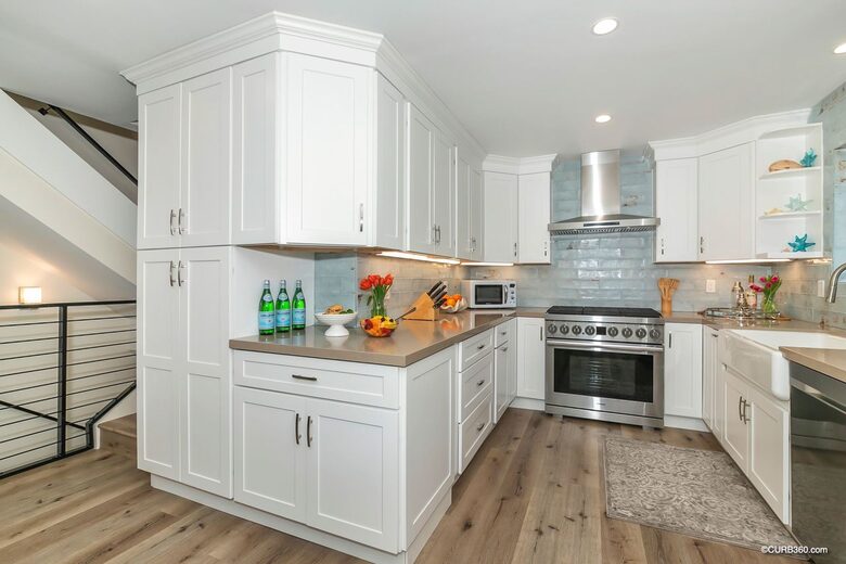 Mission Beach Townhome with Bay Views - San Diego, California