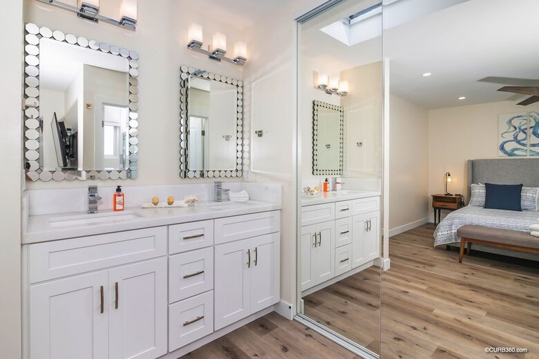 Mission Beach Townhome with Bay Views - San Diego, California