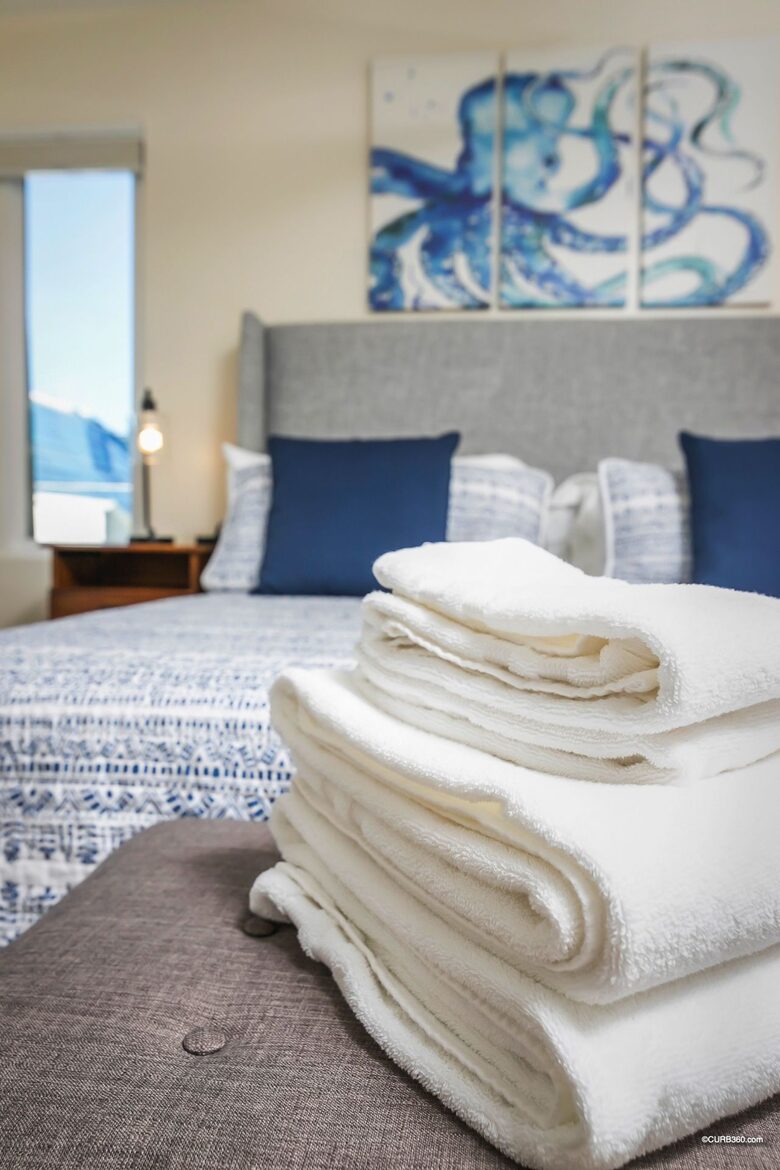 Mission Beach Townhome with Bay Views - San Diego, California