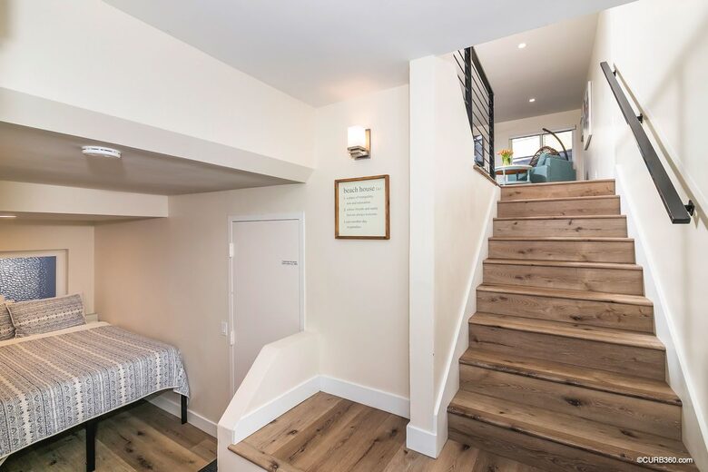 Mission Beach Townhome with Bay Views - San Diego, California