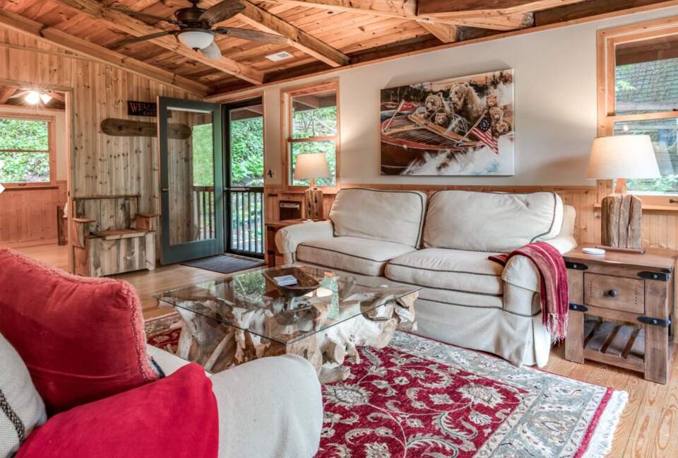 Luxe Cabin on the Lake - Glenville, North Carolina