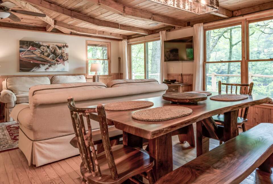 Luxe Cabin on the Lake - Glenville, North Carolina