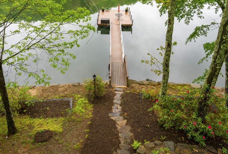 Luxe Cabin on the Lake - Glenville, North Carolina