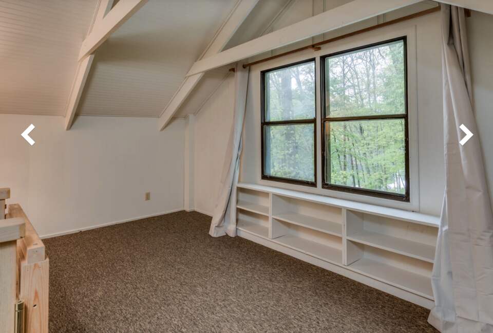 Luxe Cabin on the Lake - Glenville, North Carolina