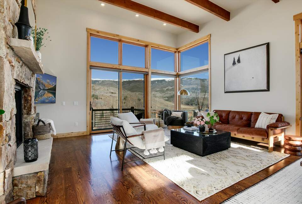 Family room and panoramic views.