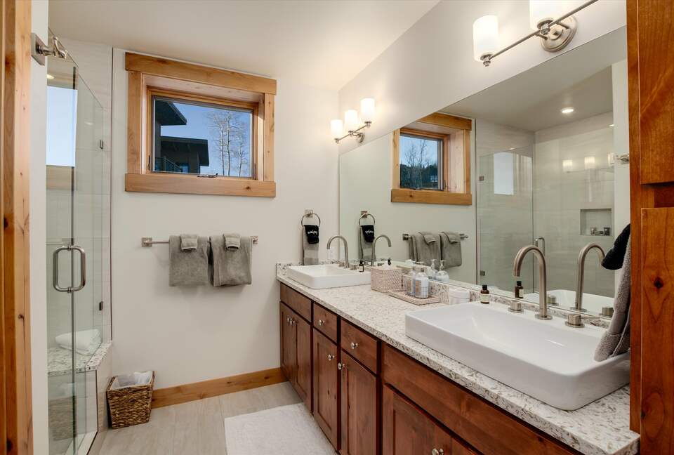 Lower level primary bath