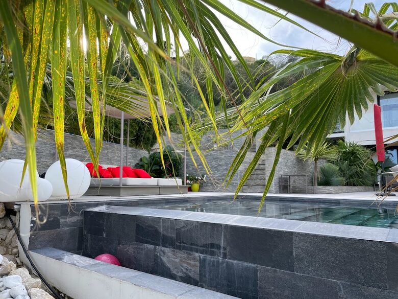 Villa California - Mandelieu-la-Napoule, France