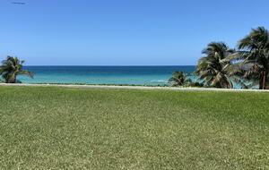 South Florida Immaculate Oceanfront Residence - Hollywood, Florida