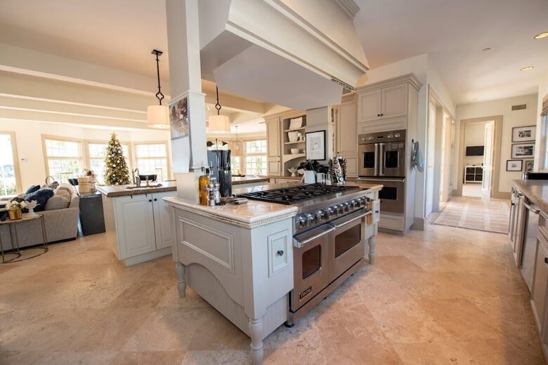 Amazing Private Family Luxury Estate in Sunny Rancho Santa Fe - Rancho Santa Fe, California