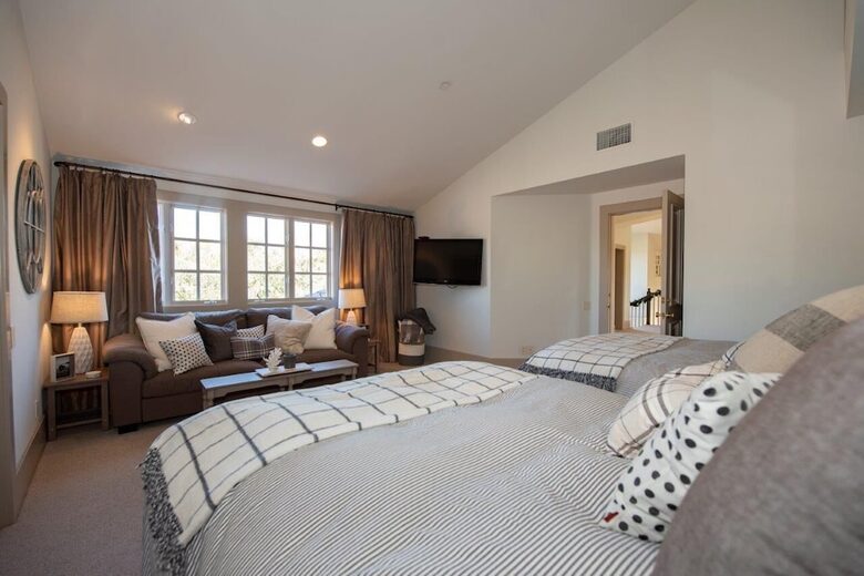 Amazing Private Family Luxury Estate in Sunny Rancho Santa Fe - Rancho Santa Fe, California