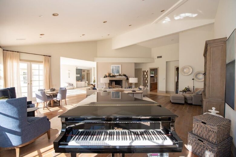 Amazing Private Family Luxury Estate in Sunny Rancho Santa Fe - Rancho Santa Fe, California