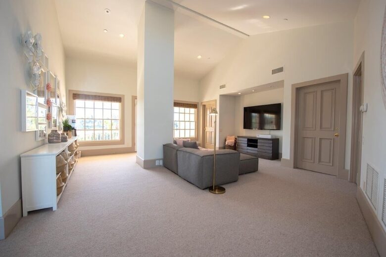 Amazing Private Family Luxury Estate in Sunny Rancho Santa Fe - Rancho Santa Fe, California