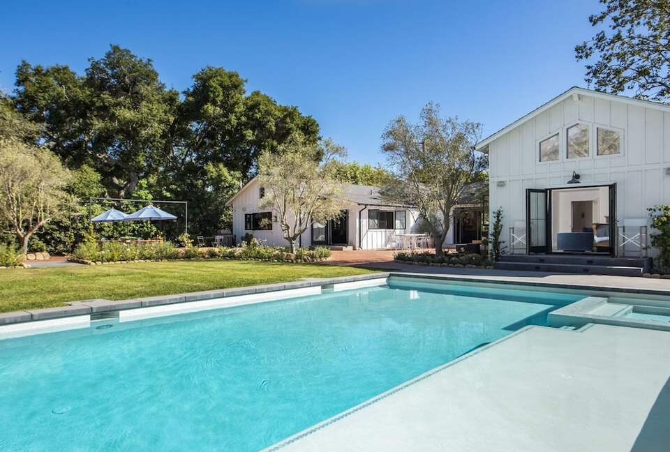 Stunning Montecito Seaside Family Retreat | Walk to Beaches, Cafes, Shops - Montecito, California