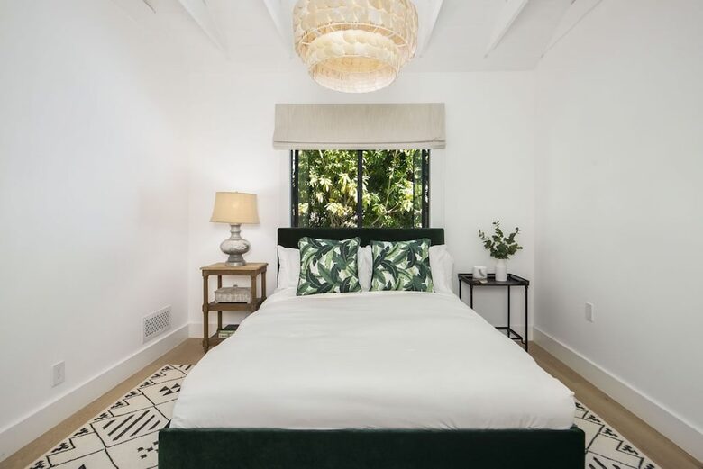 Stunning Montecito Seaside Family Retreat | Walk to Beaches, Cafes, Shops - Montecito, California