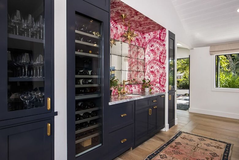 Stunning Montecito Seaside Family Retreat | Walk to Beaches, Cafes, Shops - Montecito, California