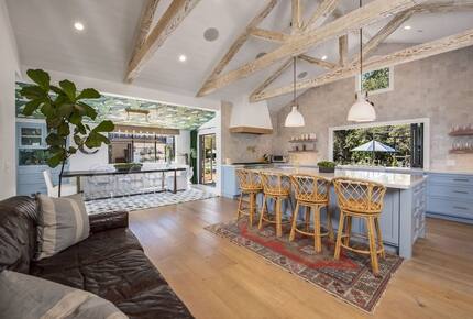 Stunning Montecito Seaside Family Retreat | Walk to Beaches, Cafes, Shops - Montecito, California