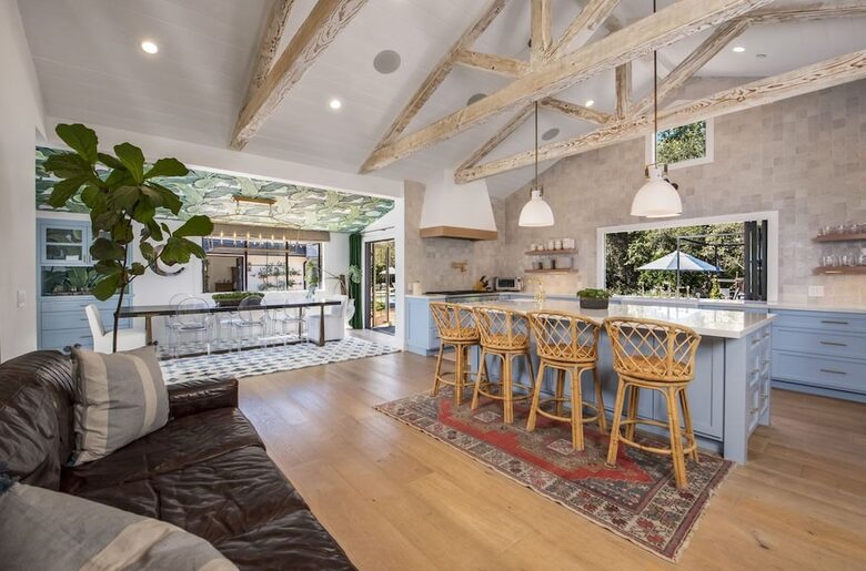 Stunning Montecito Seaside Family Retreat | Walk to Beaches, Cafes, Shops - Montecito, California