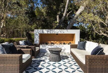 Stunning Montecito Seaside Family Retreat | Walk to Beaches, Cafes, Shops - Montecito, California