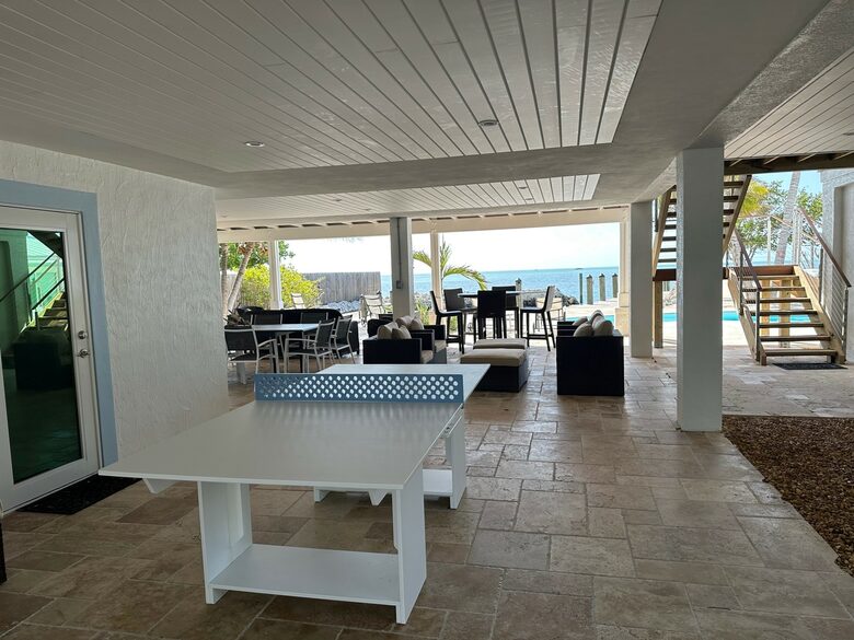 Oceanfront Luxury Lodge and Cottage - Marathon, Florida