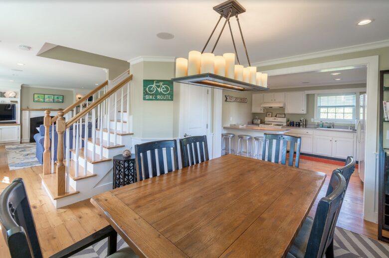 Charming Nantucket Escape with private yard - Nantucket, Massachusetts