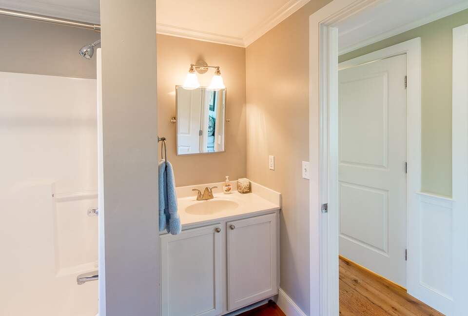 Charming Nantucket Escape with private yard - Nantucket, Massachusetts