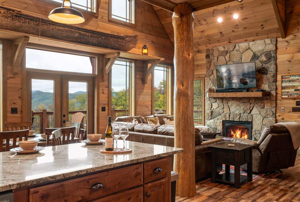 Luxury Mountain Escape with Pool + Theater - Sevierville, Tennessee