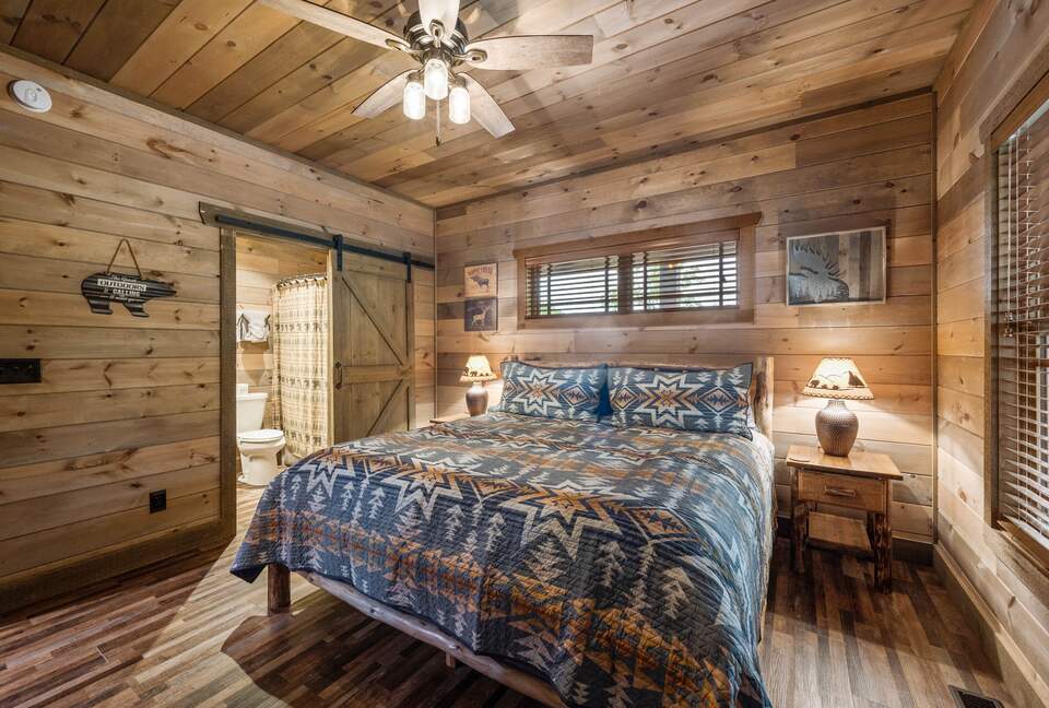 Luxury Mountain Escape with Pool + Theater - Sevierville, Tennessee