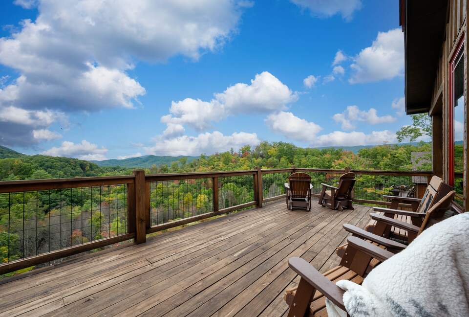 Luxury Mountain Escape with Pool + Theater - Sevierville, Tennessee