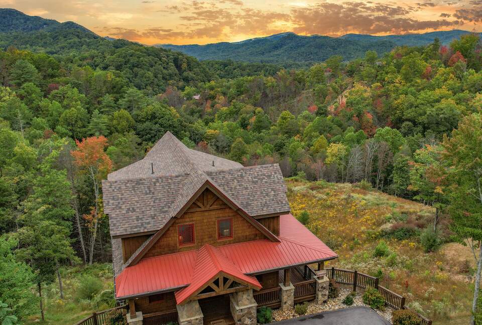 Luxury Mountain Escape with Pool + Theater - Sevierville, Tennessee