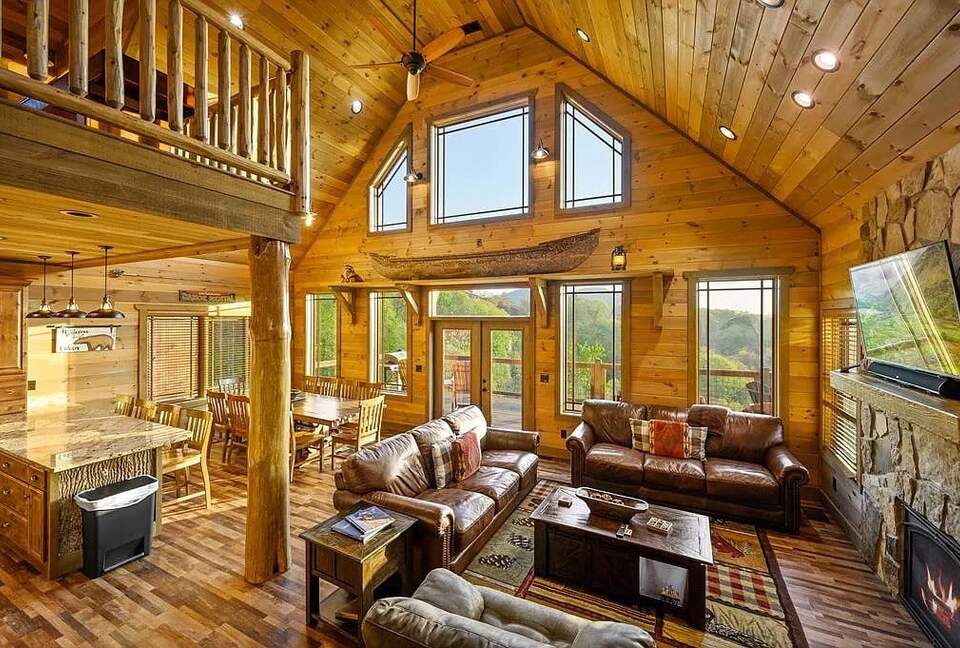 Luxury Mountain Escape with Pool + Theater - Sevierville, Tennessee