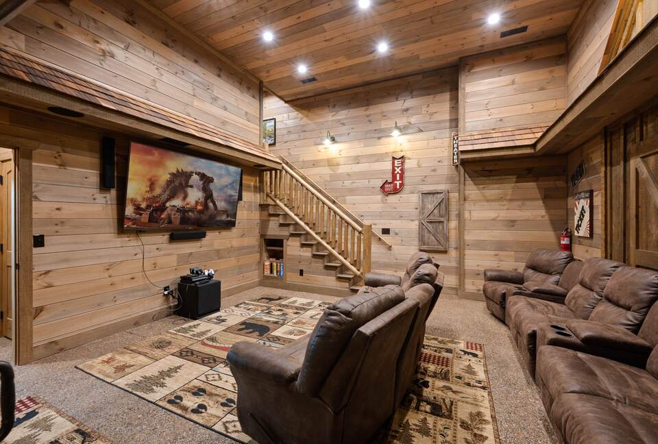 Luxury Mountain Escape with Pool + Theater - Sevierville, Tennessee