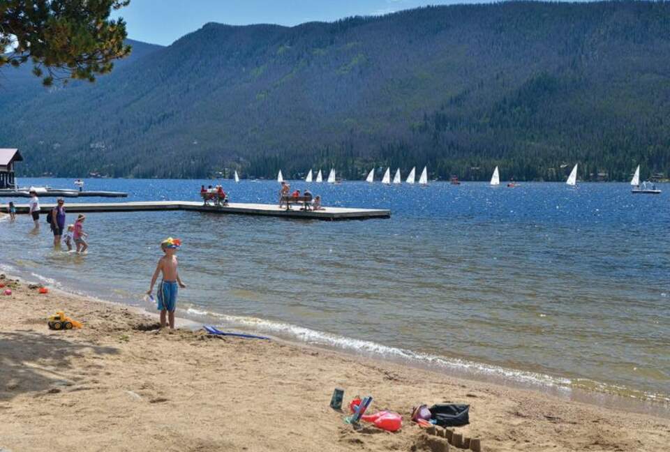 Lakefront Home on the Sunny North Shore of Grand Lake - Grand Lake, Colorado