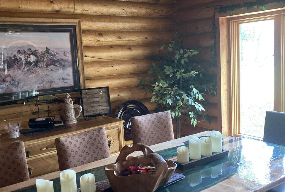 Splinter Shack | Charming Ski Log Cabin 30 minutes from Snowbasin/Powder Mtn. - Ogden, Utah