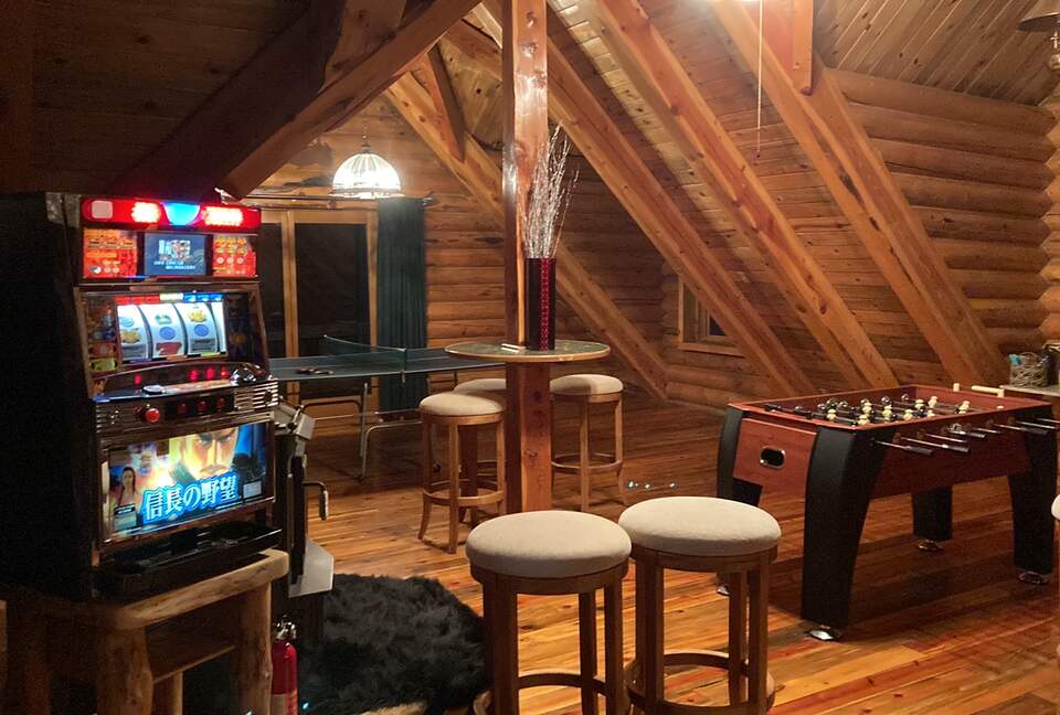 Splinter Shack | Charming Ski Log Cabin 30 minutes from Snowbasin/Powder Mtn. - Ogden, Utah