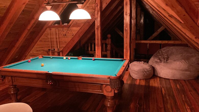 Splinter Shack | Charming Ski Log Cabin 30 minutes from Snowbasin/Powder Mtn. - Ogden, Utah