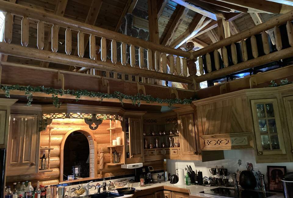 Splinter Shack | Charming Ski Log Cabin 30 minutes from Snowbasin/Powder Mtn. - Ogden, Utah