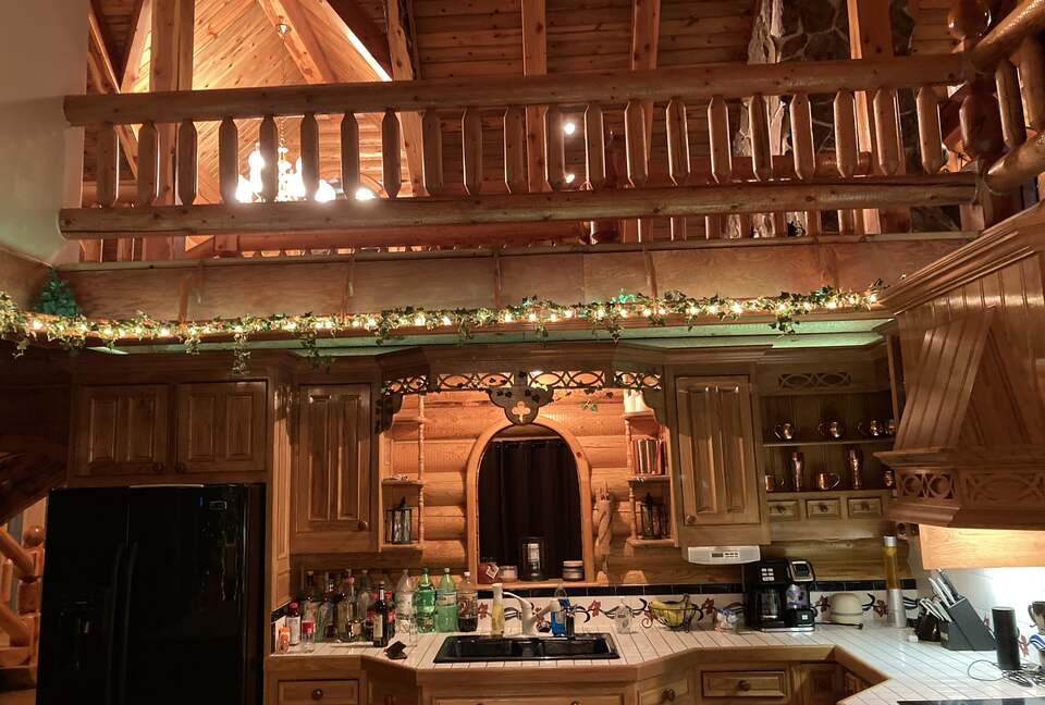 Splinter Shack | Charming Ski Log Cabin 30 minutes from Snowbasin/Powder Mtn. - Ogden, Utah