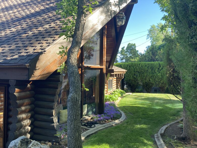 Splinter Shack | Charming Ski Log Cabin 30 minutes from Snowbasin/Powder Mtn. - Ogden, Utah