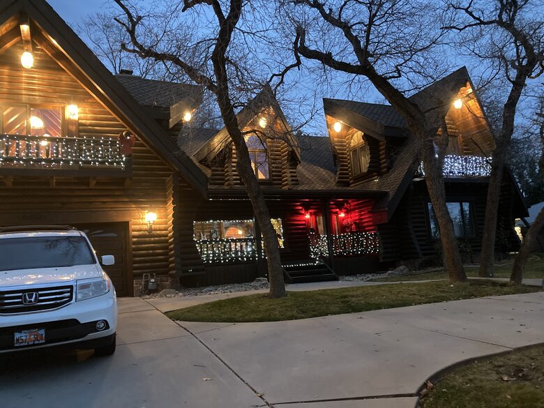 Splinter Shack | Charming Ski Log Cabin 30 minutes from Snowbasin/Powder Mtn. - Ogden, Utah