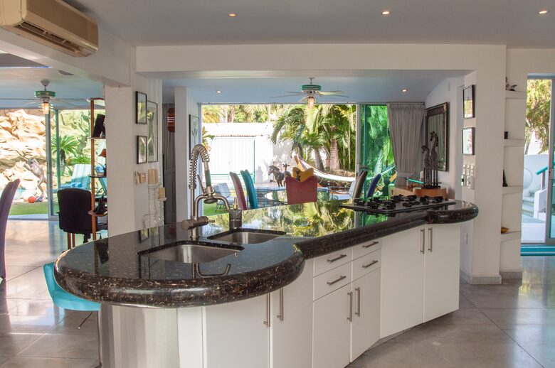 Villa Las Palmas - Tennis Dream Home! - Acapulco, Mexico