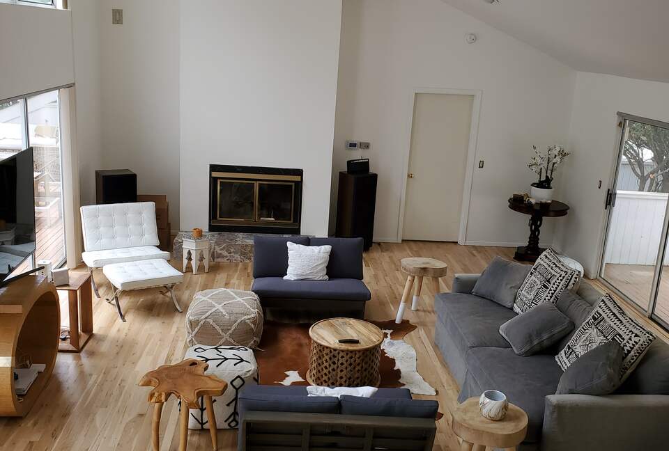 East Quogue Contemporary Getaway with Pool and Tennis - East Quogue, New York