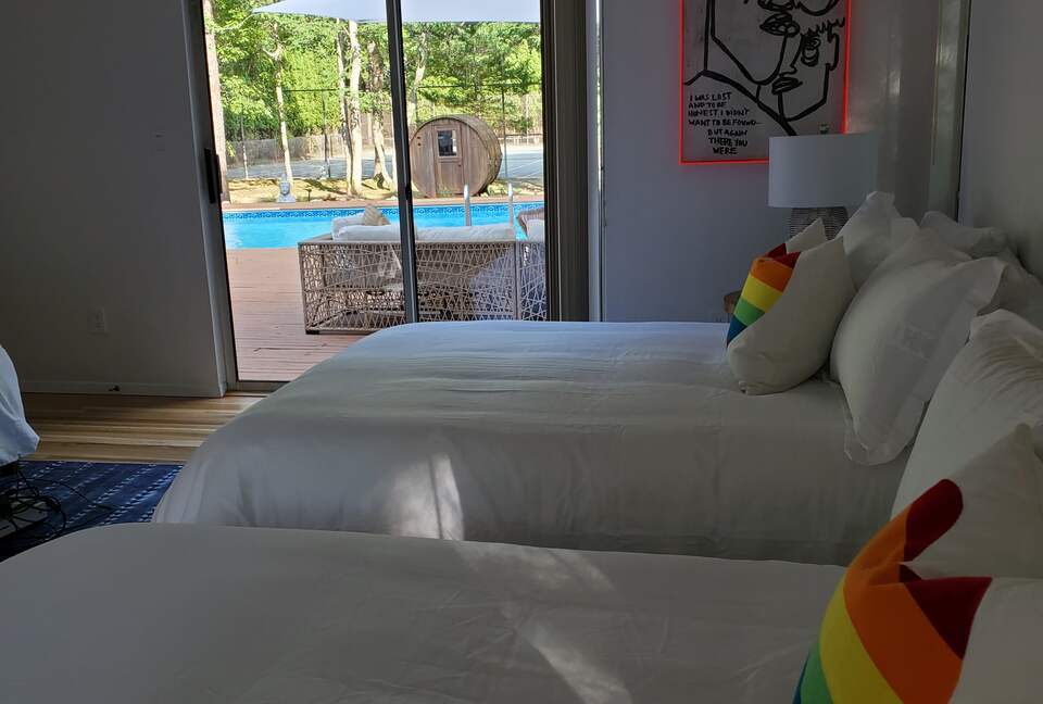 East Quogue Contemporary Getaway with Pool and Tennis - East Quogue, New York