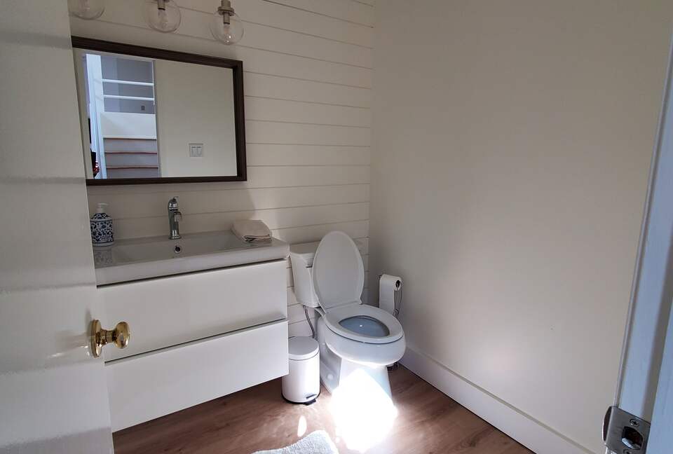 East Quogue Contemporary Getaway with Pool and Tennis - East Quogue, New York