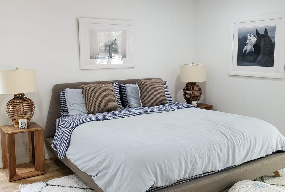 East Quogue Contemporary Getaway with Pool and Tennis - East Quogue, New York