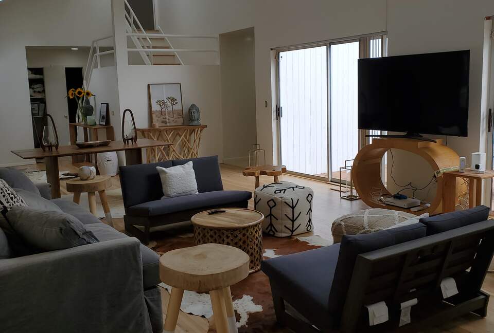 East Quogue Contemporary Getaway with Pool and Tennis - East Quogue, New York